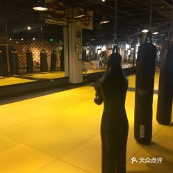 電話,地址,價格,營業時間 大連運動健身